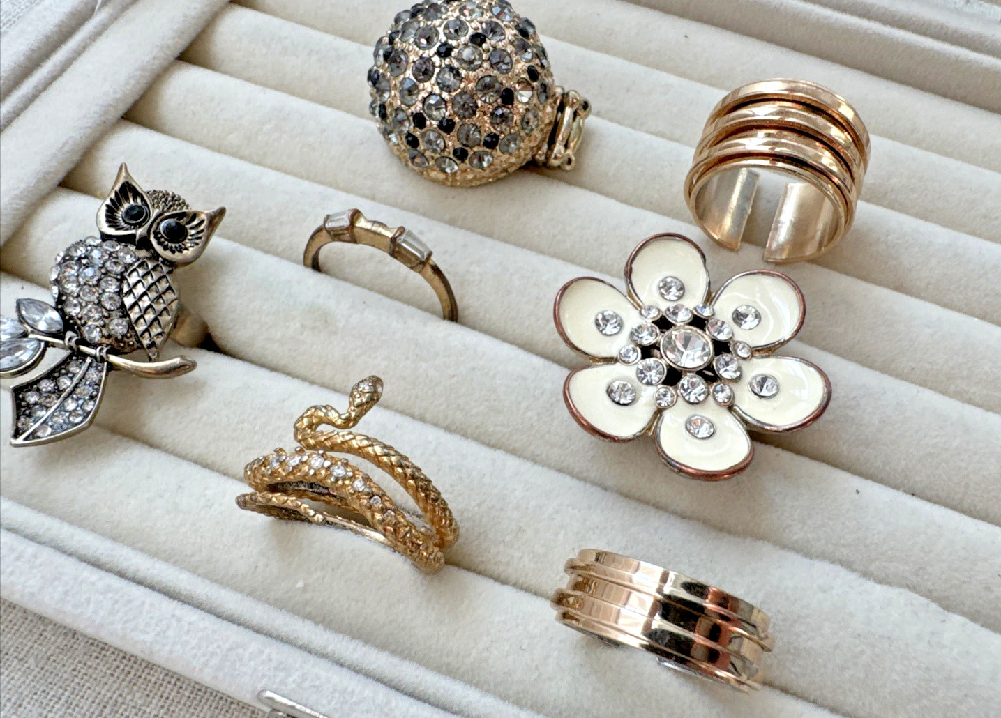 VTG-now Gold RINGS Jewelry Lot Chunky 90s 2000s Y2K boho owl snake flower glitzy