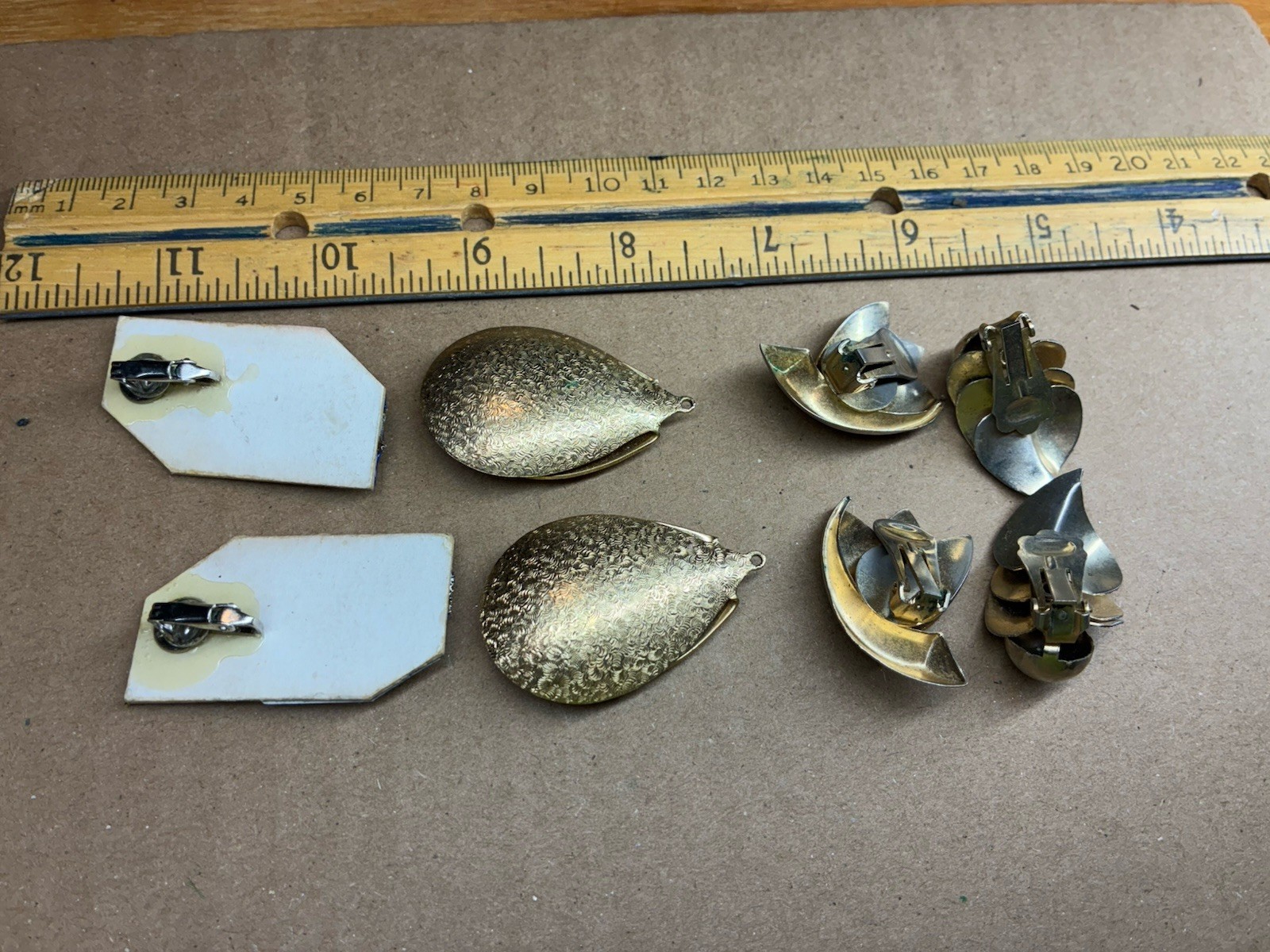 vintage earring lot modern mod 60’s – 80’s lot mixed