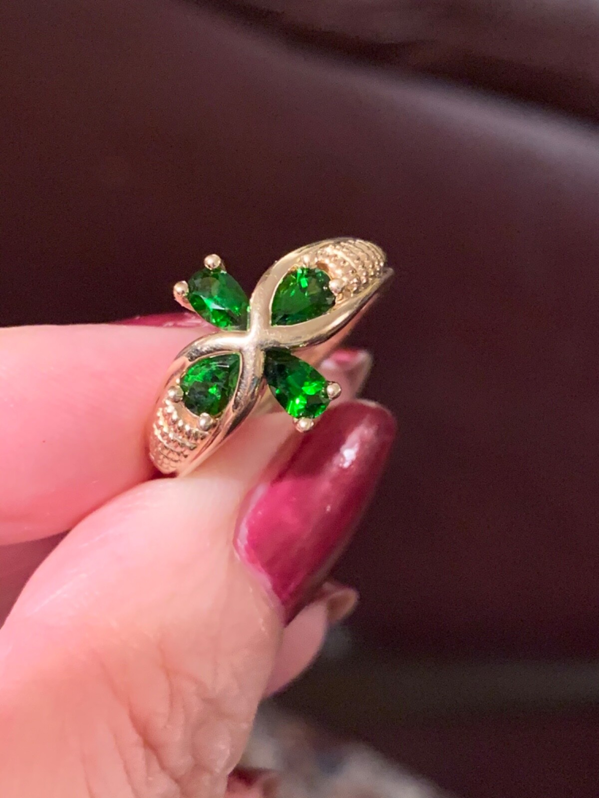 VINTAGE SOLID 14K YELLOW GOLD VIVID GREEN CHROME DIOPSIDE FLOWER RING ROMANTIC
