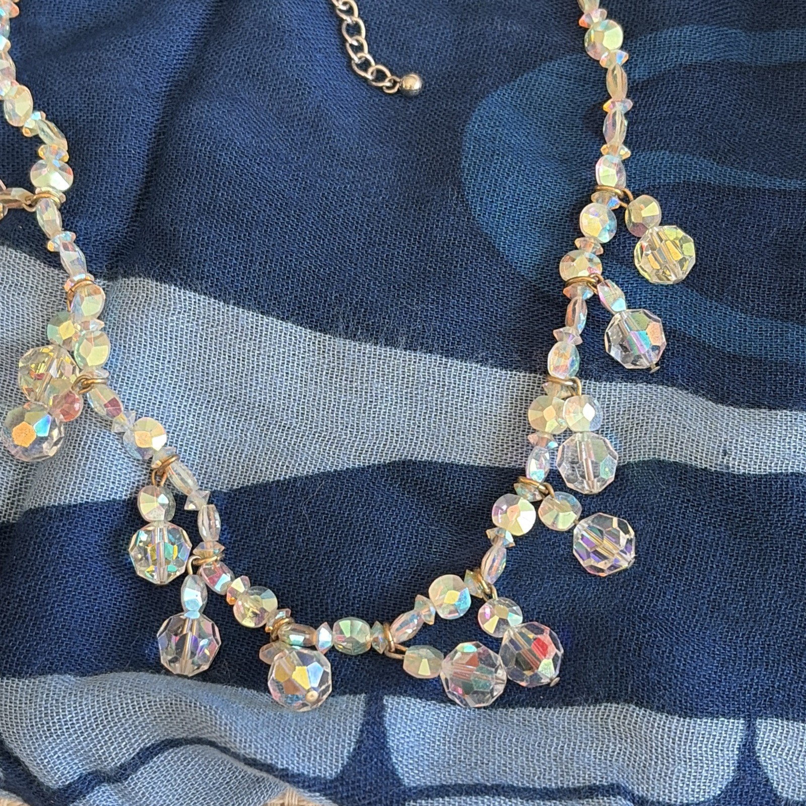 Woman’s Vintage Aurora Crystal Necklace Restrung Sterling Silver Clasp 18+Inch
