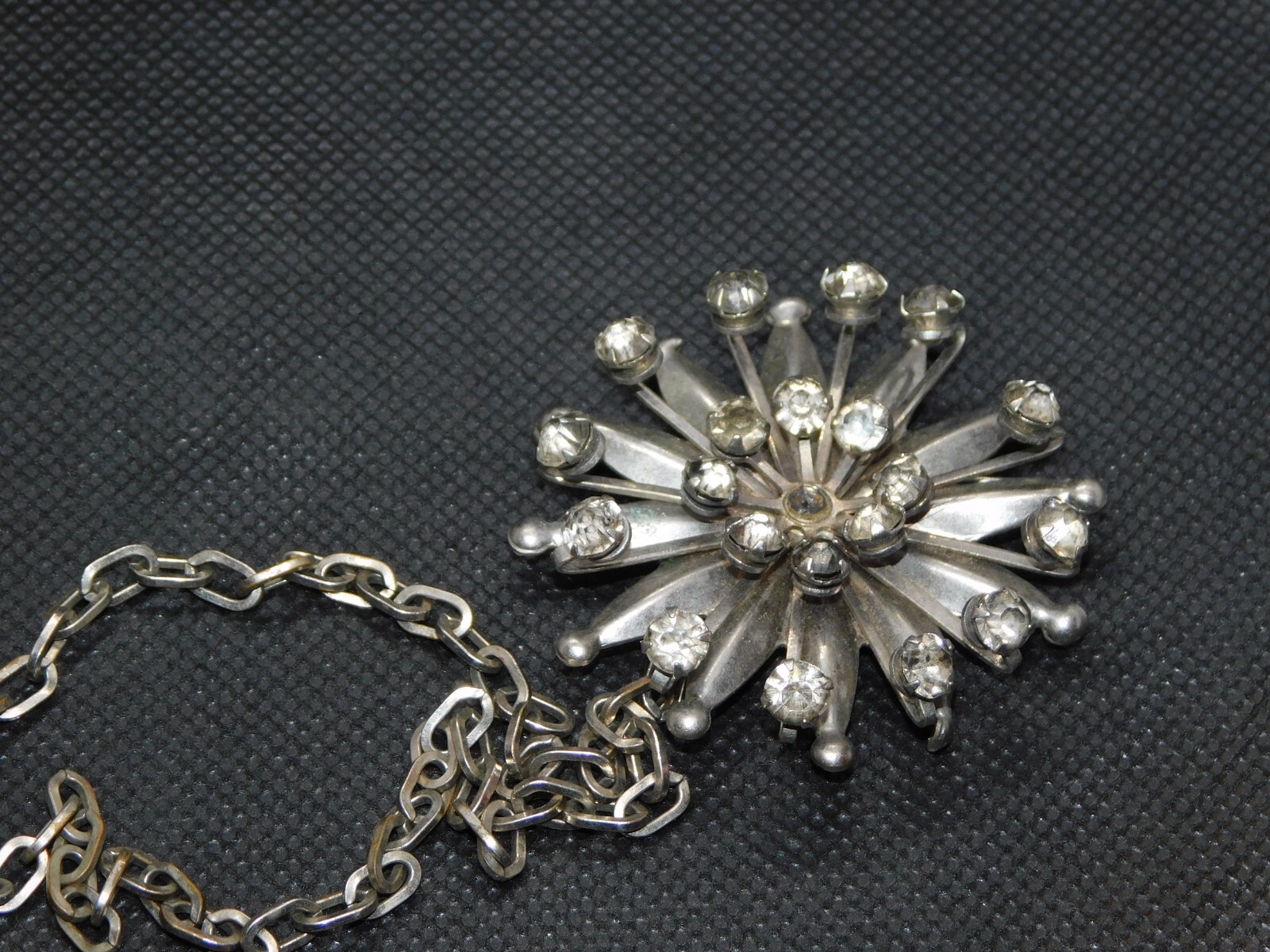 Gothic Style Vintage Scarf Chain Dual Pins White Rhinestone Sunburst Accessories