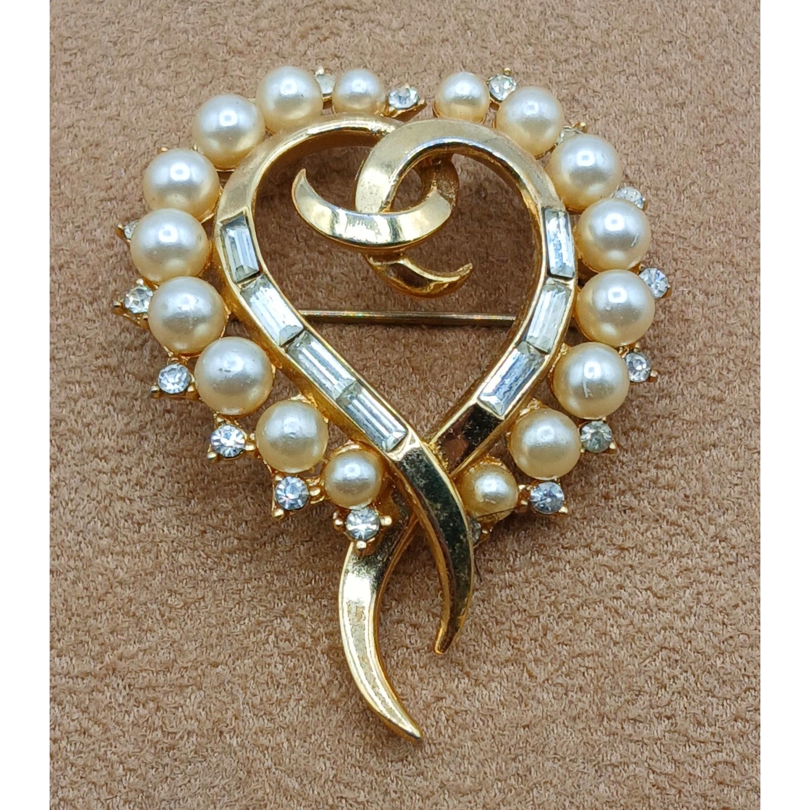 Vintage 1953 Trifari Baguette Rhinestones Heart Brooch