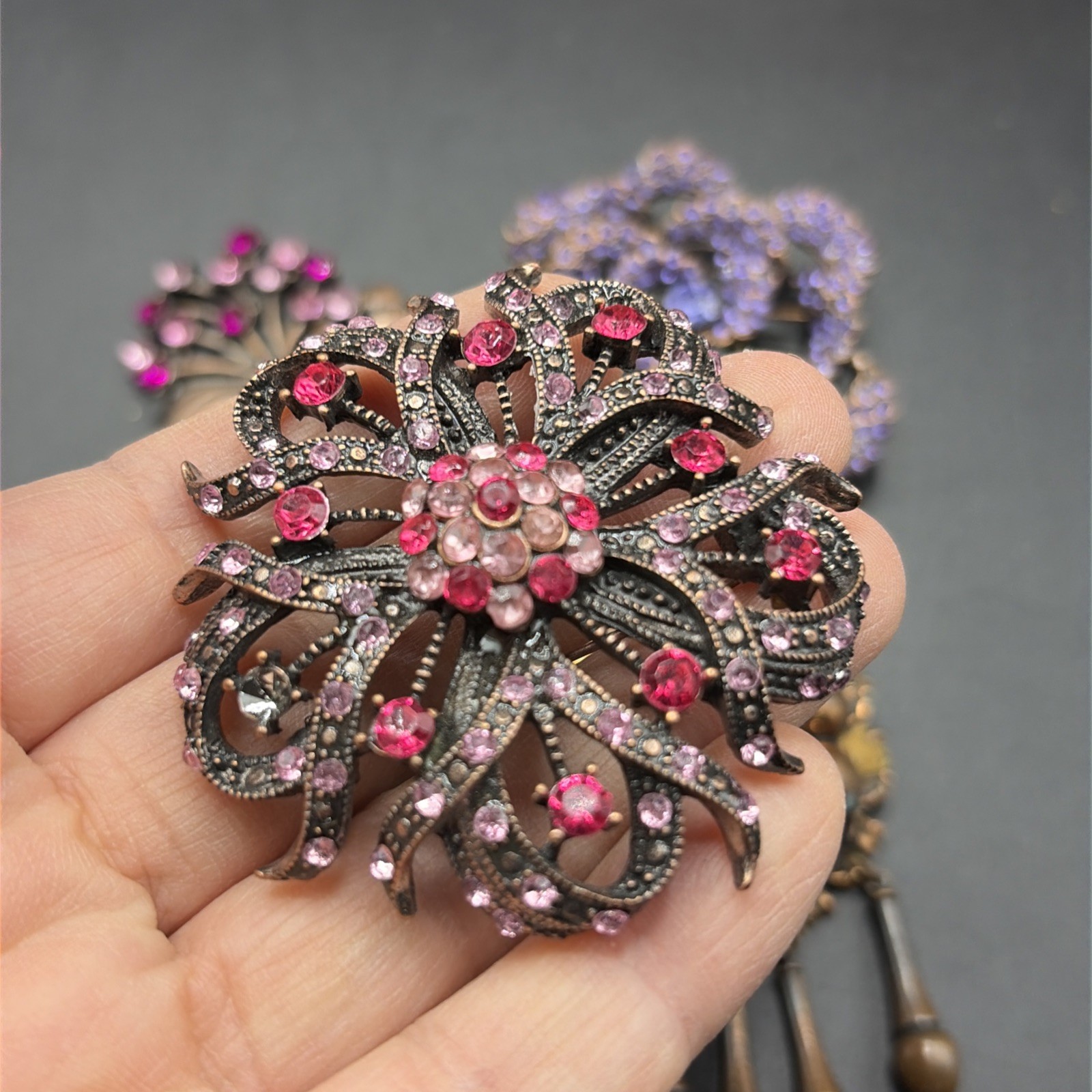 Lot Of 4 Vintage Bronze Finish Brass Brooch Pin Purple Pink Red Kaywin Nov *READ