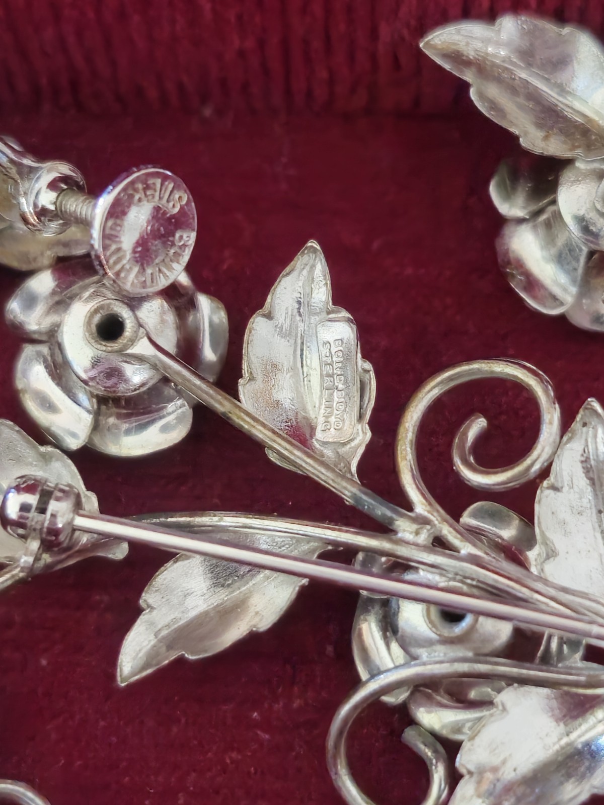 Vintage Bond Boyd 925 Sterling Silver Brooch And Screw Earrings Set