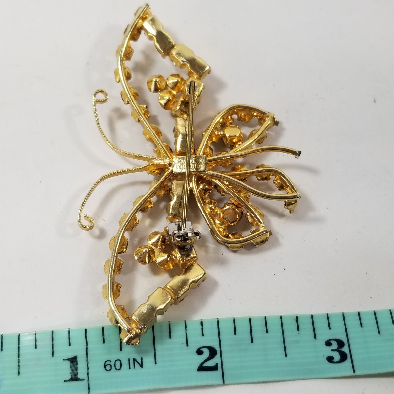 Stunning Brown/Amber Tone Austrian Brooch Flutter Wings Gold Tone Large