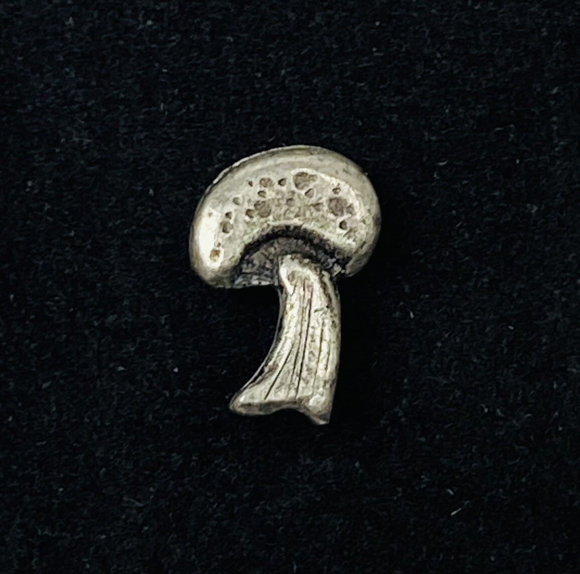 Metzke Pewter Mushroom Pin Tie Tack 1/2 Inch Signed Textured Silver Tone