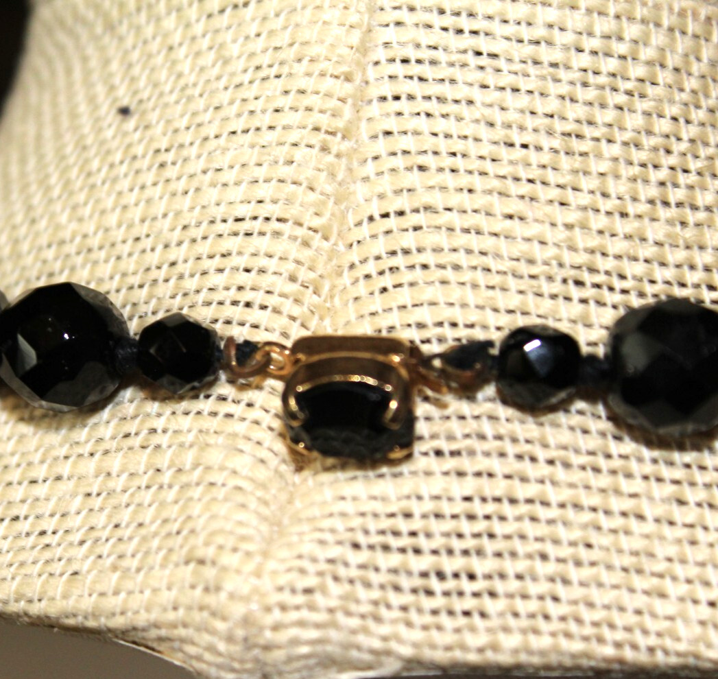 VTG BLACK FACETED GLASS BEAD NECKLACE AND CLUSTER CLIP EARRINGGS