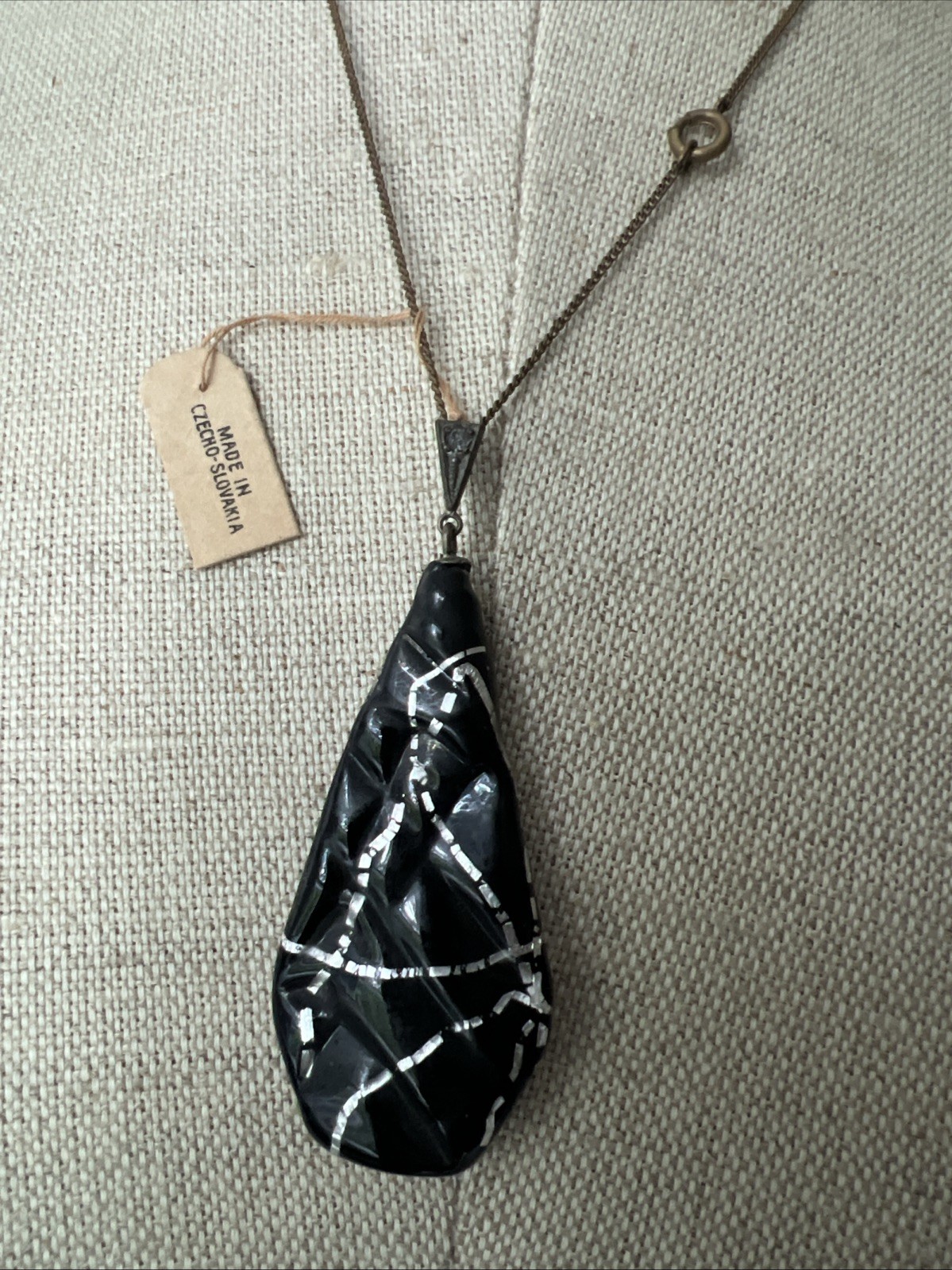 Vintage Black Foil Glass Made In Czecho Pendant Necklace – 1930s – ORIGINAL TAG