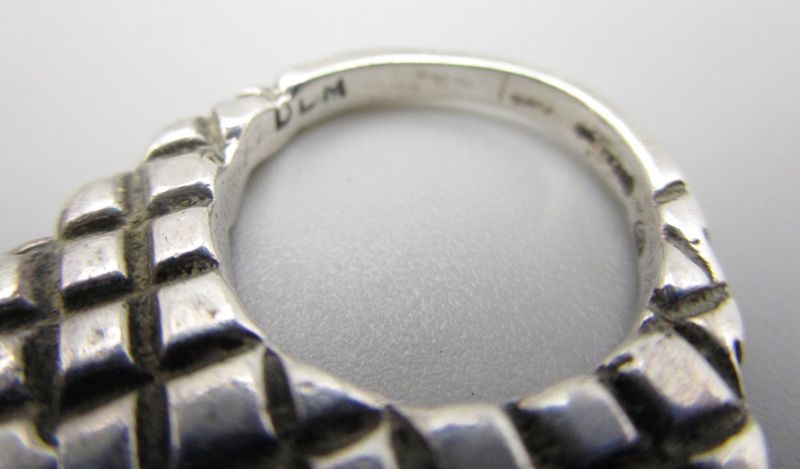 CLASSIC DIAN MALOUF STERLING CROSSHATCH STACK RING GUARD SZ 4.25 RET $190