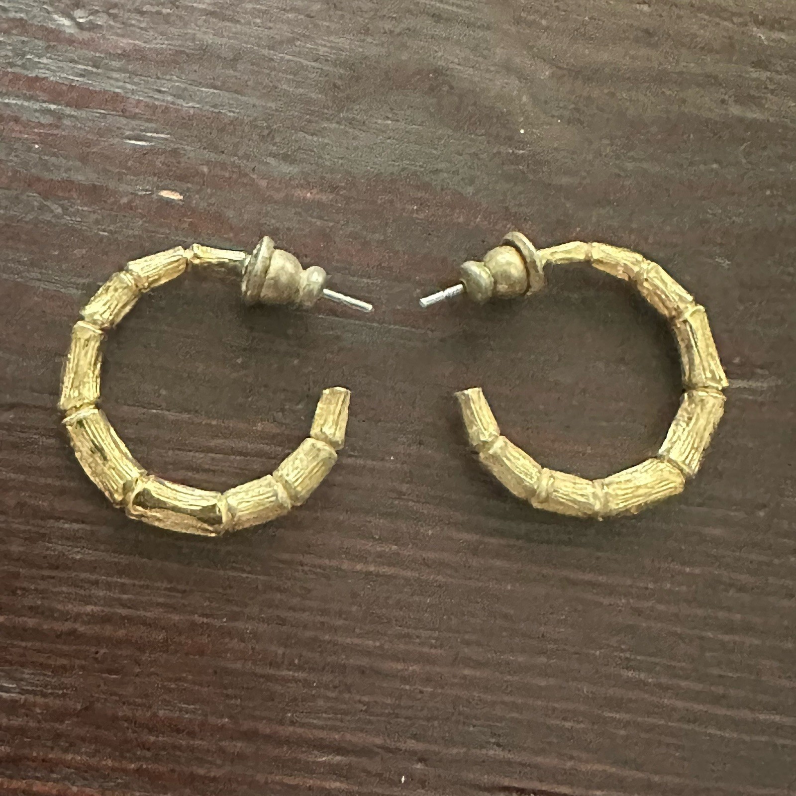Graduated Bamboo Hoop Earrings Pierced Gold Tone Brass Post Backs