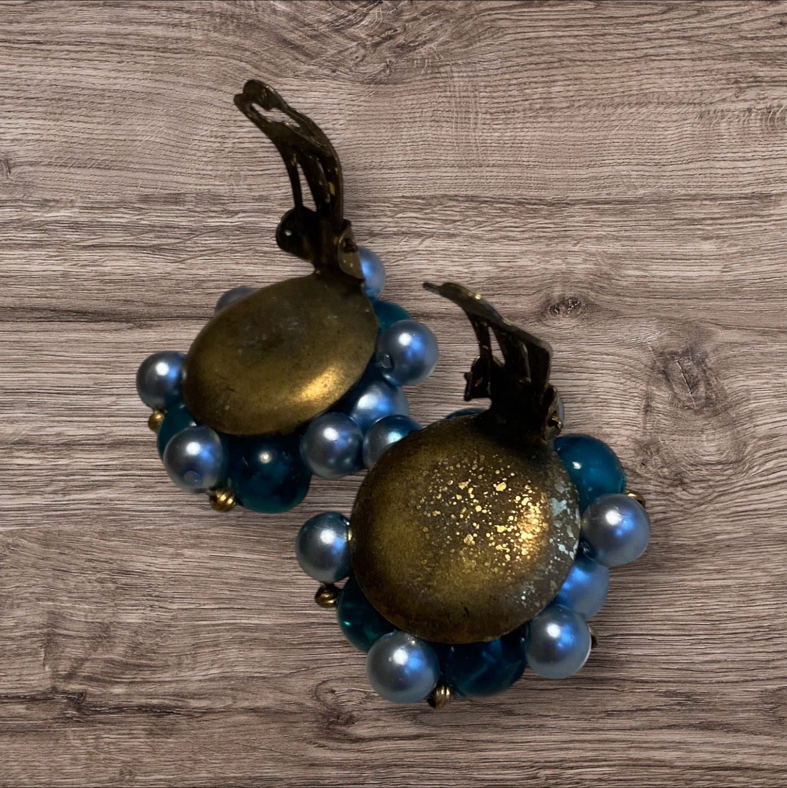 VTG Earrings. Dk teal beads, lt blue faux pearls w/ AB rhinestone. Beautiful!