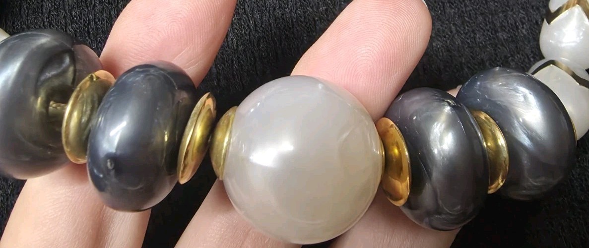 Vintage Chunky Faux Pearl And Gray Agate w/Gold Spacers and Embellishments 23″
