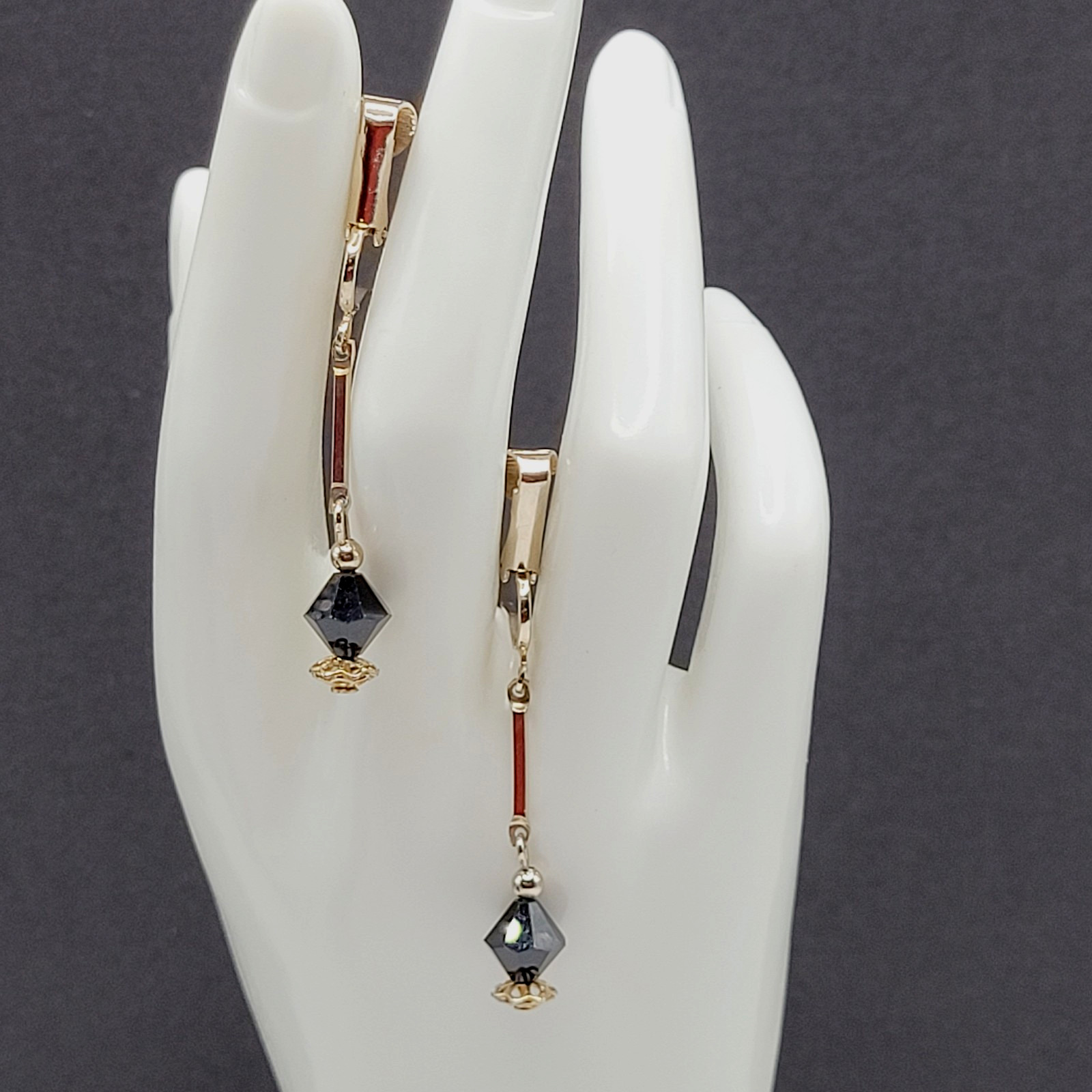 Minimalist Art Deco Drops Black Bicone Crystal Gold Tone Vtg Clip On Earrings