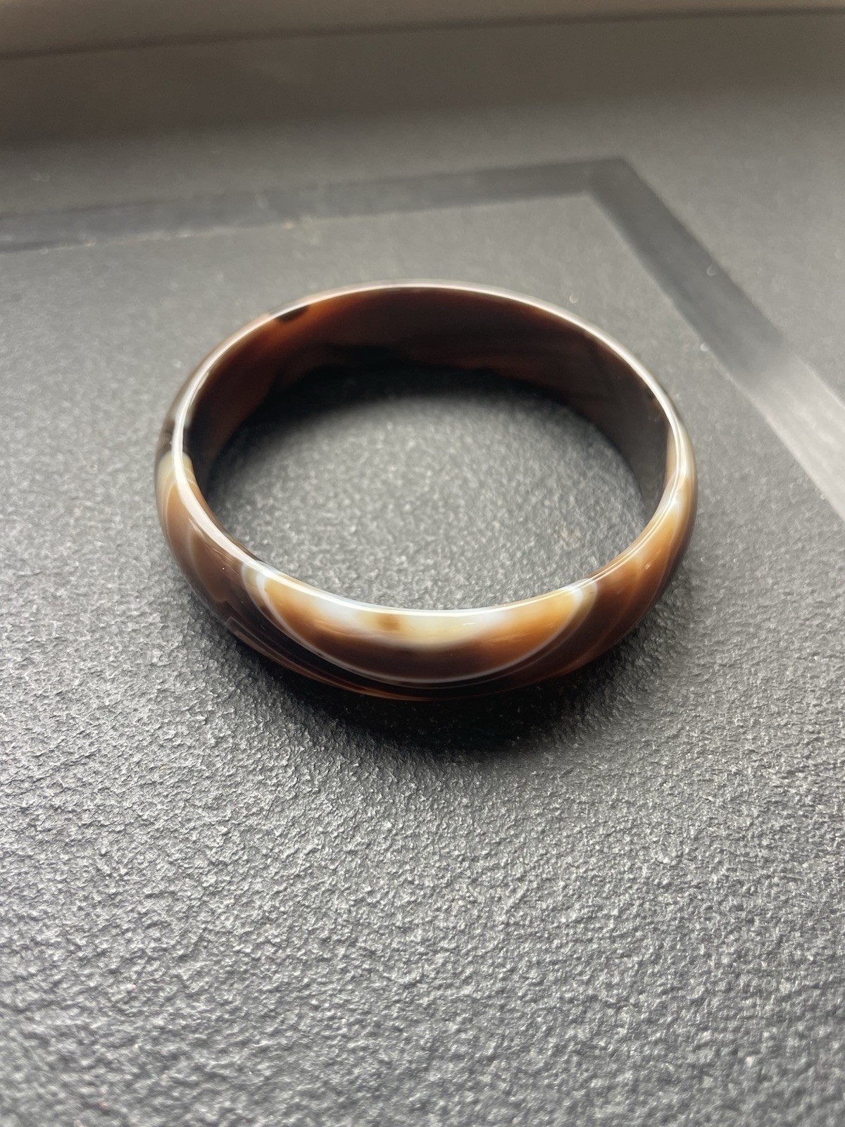Vintage 1980’s Beautiful Polished Stone Bangle Bracelet In Marbled Brown & White