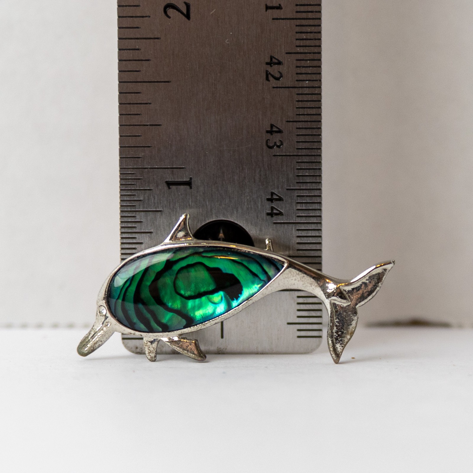 VTG New Zealand Paua Shell Dolphin Brooch Palladium Plate Abalone Jewelry 2″