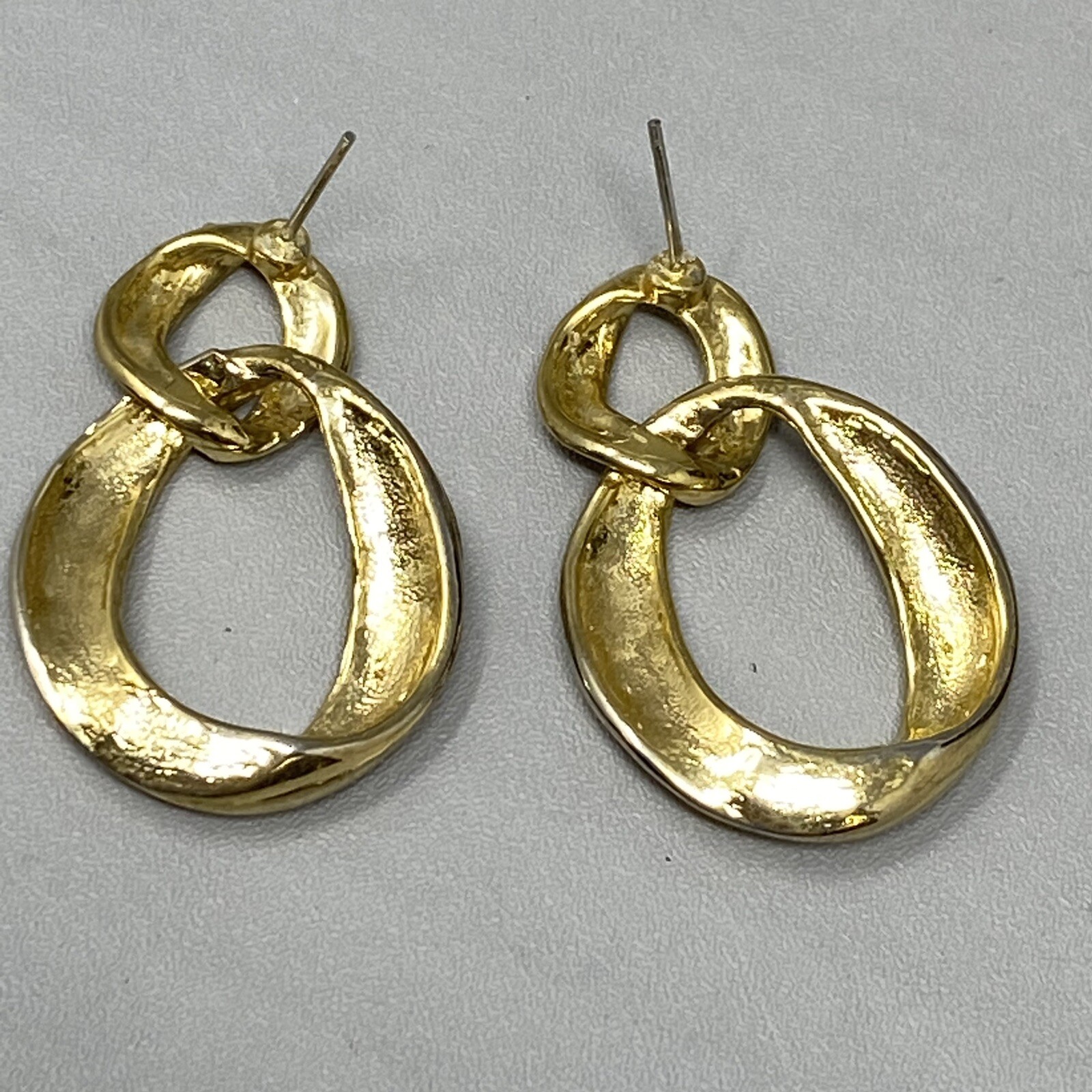 Chain Link Earrings Pierced Shiny Gold Tone Retro Dangle Drop Classic