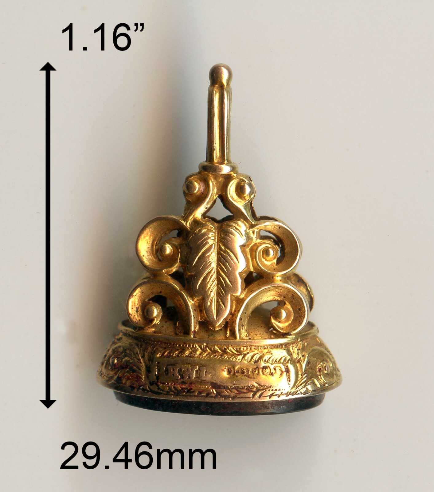Elegant 1913 Birmingham 9 Karat gold Antique Fob Seal Pendant with Onyx Stone