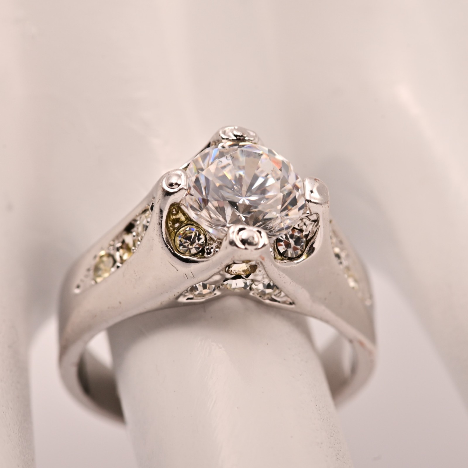Antique Original Vintage Deco Designer Silver Moissanite Gemstone Estate Ring