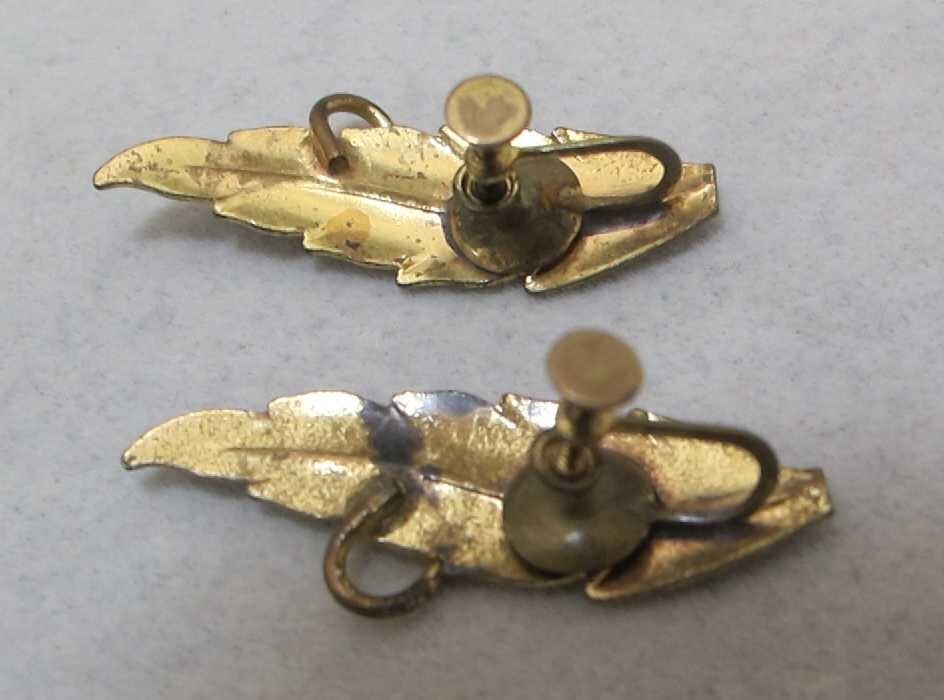 Vtg Light Teal Blue Enamel Gold Tone Slender LEAF Screw Back 1-1/2” Earrings
