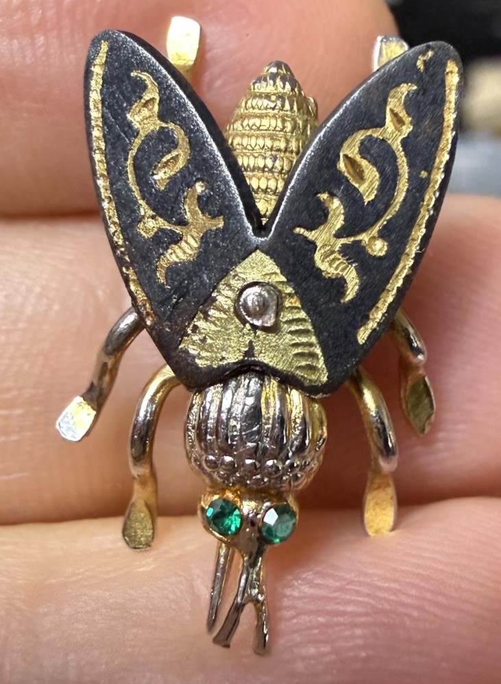 Vintage Spanish Damascene Toledo fly bug insect figural gold toned brooch pin