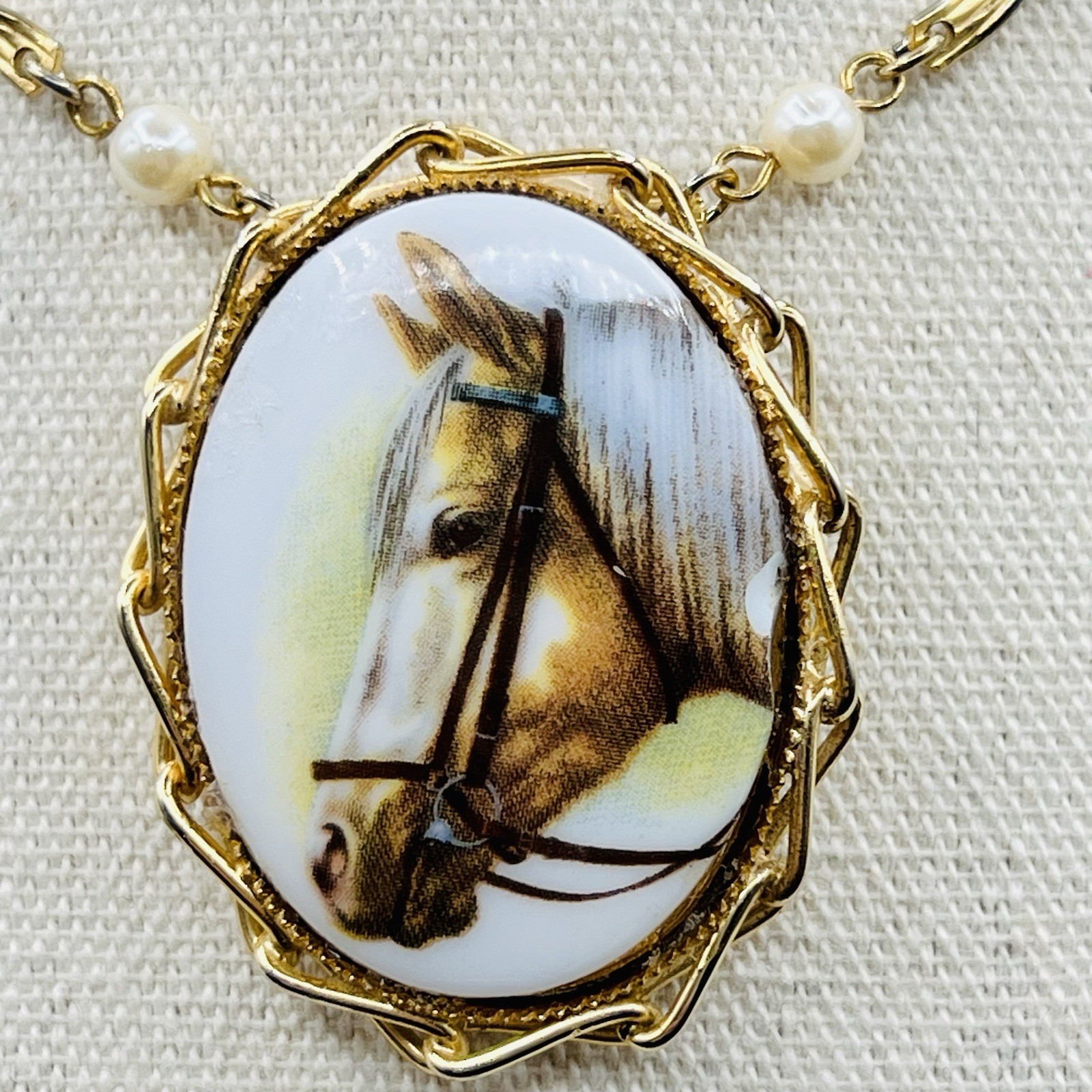 Horse Cameo Convertible Brooch Pendant Necklace Gold Tone Faux Pearl Vintage