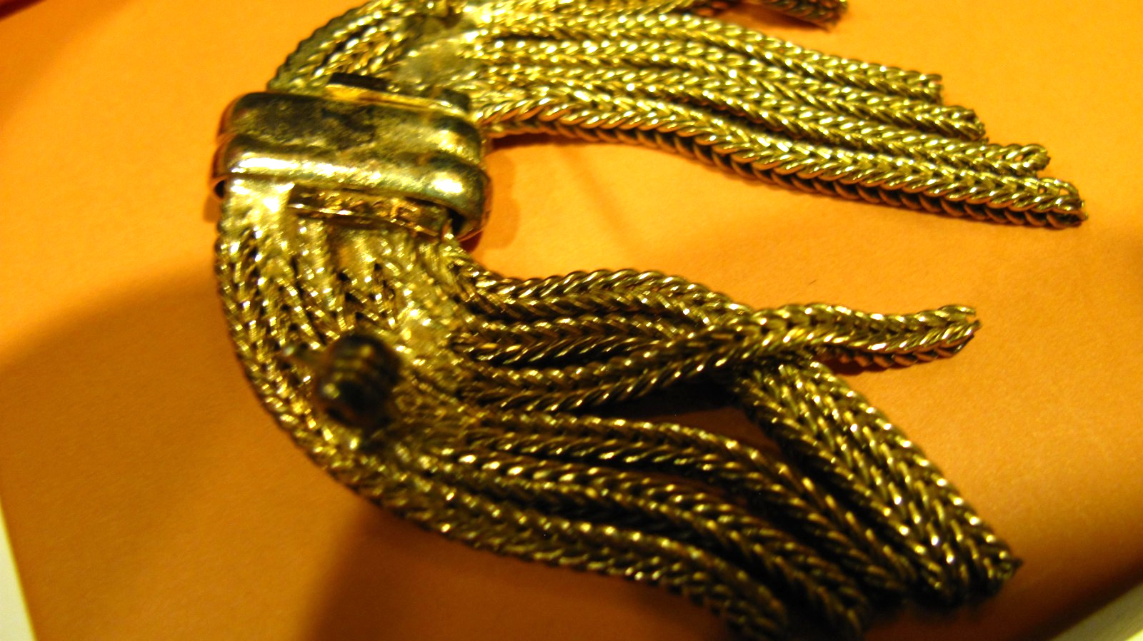 Beautiful!! Vintage “AC” Alice Caviness 12K Gold Filled Tassel Brooch Pin