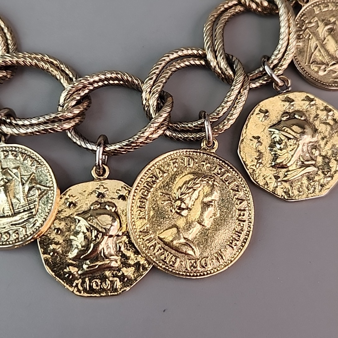 Vintage Faux Coin Charm Bracelet Gold Tone 6.25″
