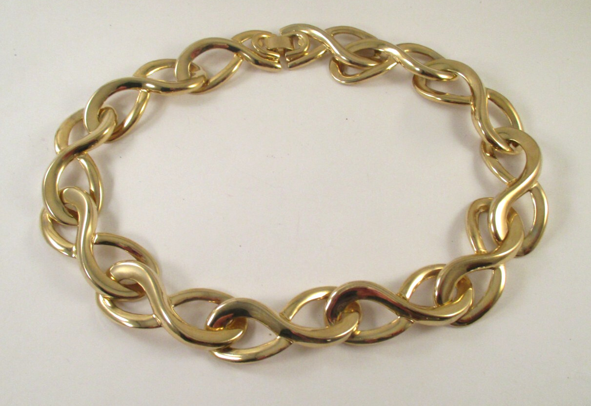 (4) Vintage GOLD TONE PLATED NECKLACES