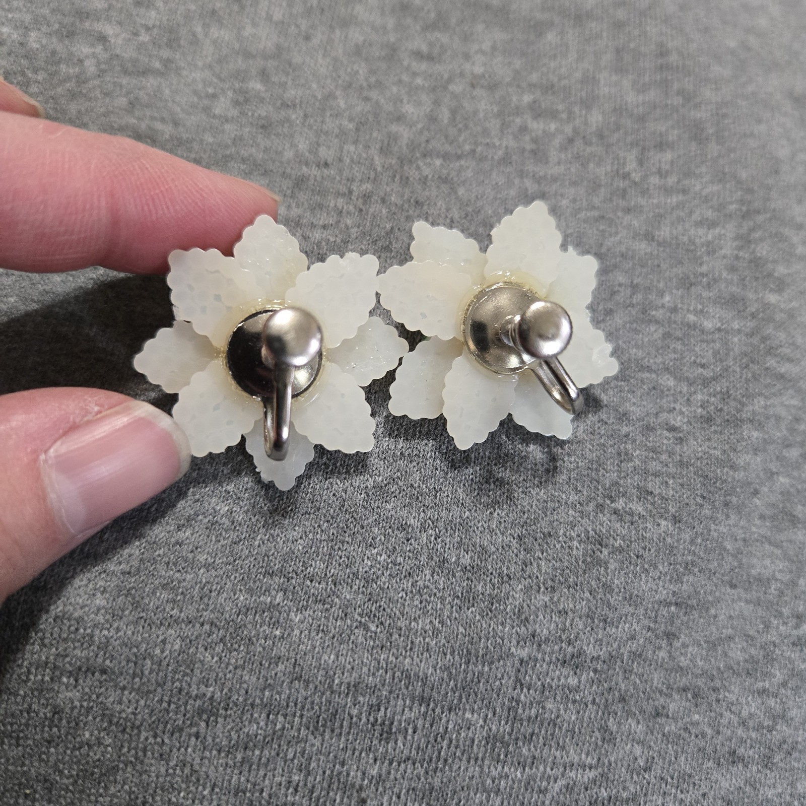 Vintage Screw Back Seed Bead Floral Cluster Earrings MCM Spring Easter Dress Up
