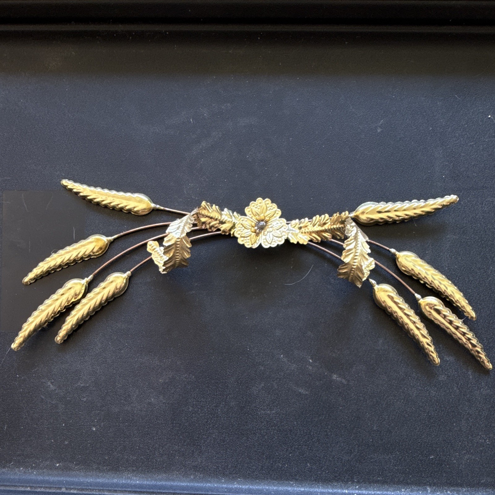 Gold Tone Wheat Sheaf Sprig Floral Brooch Pin for Women, Flowers & Plants