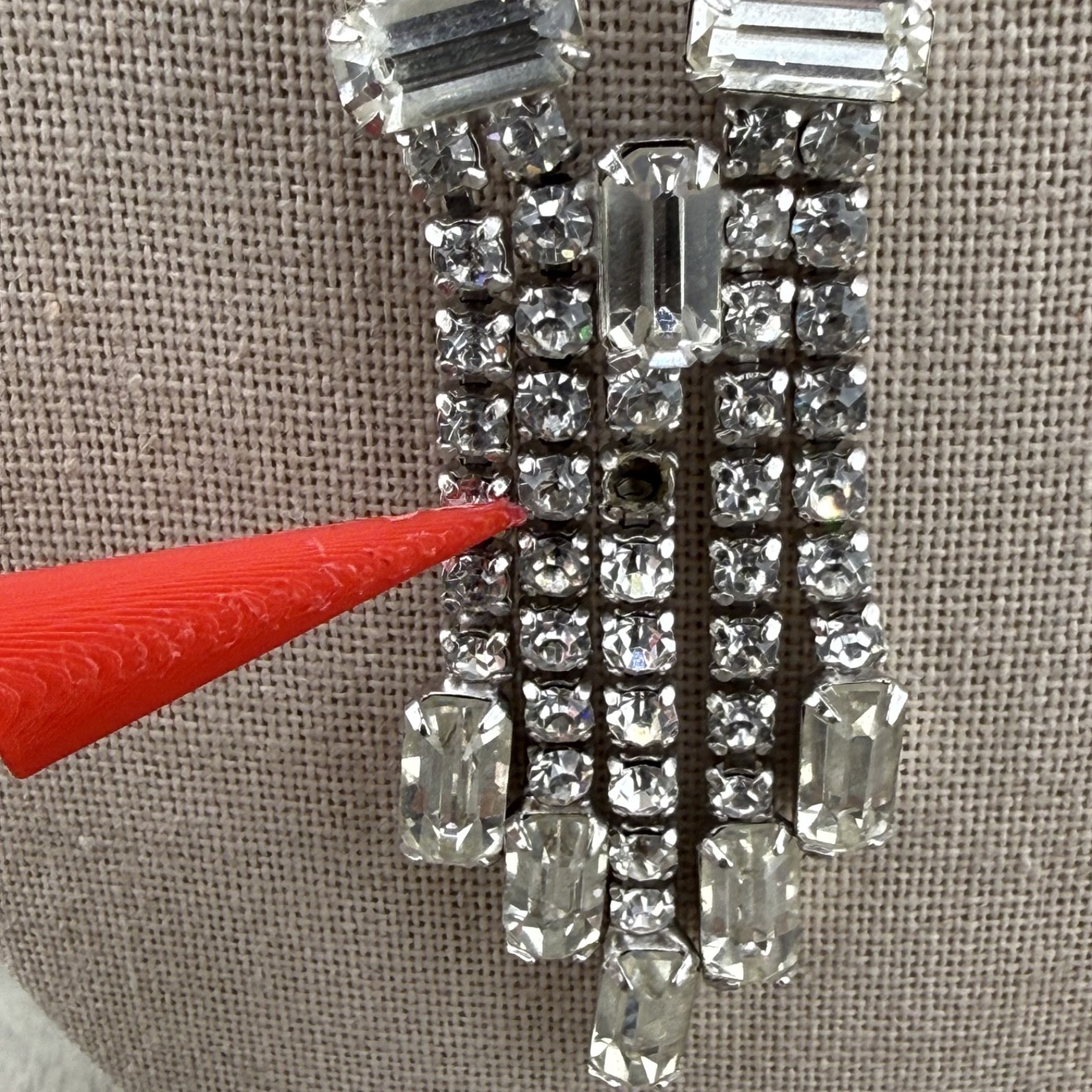 Vintage Rhinestone Necklace Silver Tone Waterfall 16” READ