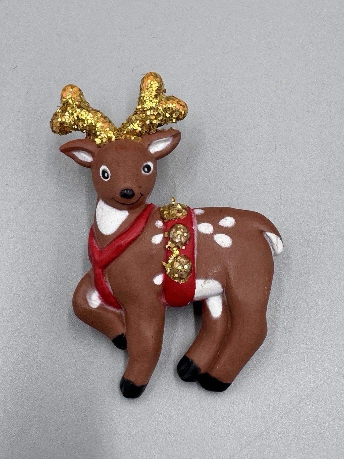 Vintage Fun World Reindeer Holiday Christmas Brooch Lapel Pin