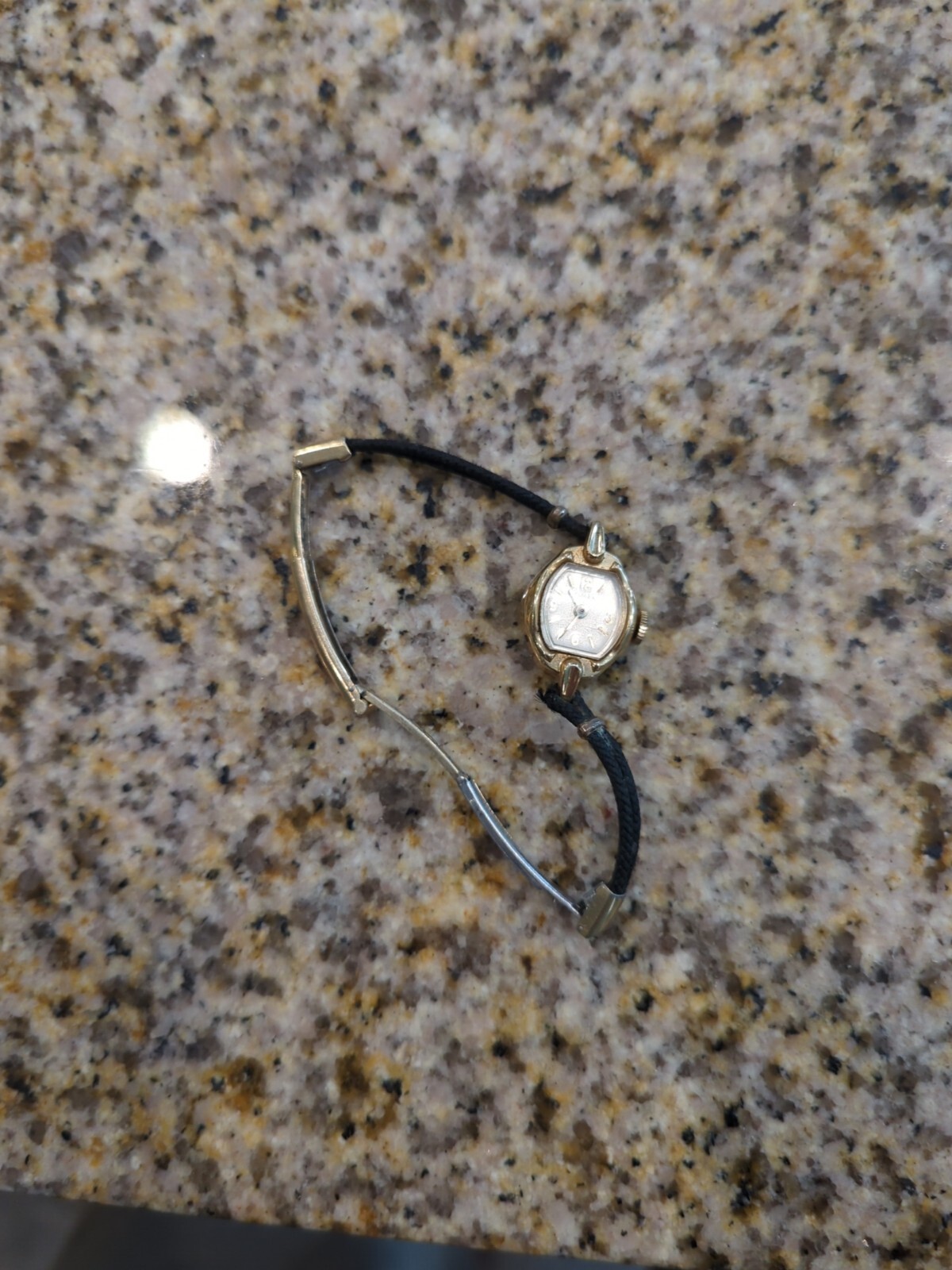 Vintage TIMEX Ladies Watch W/ Hadley 1-20 12k Gf Band