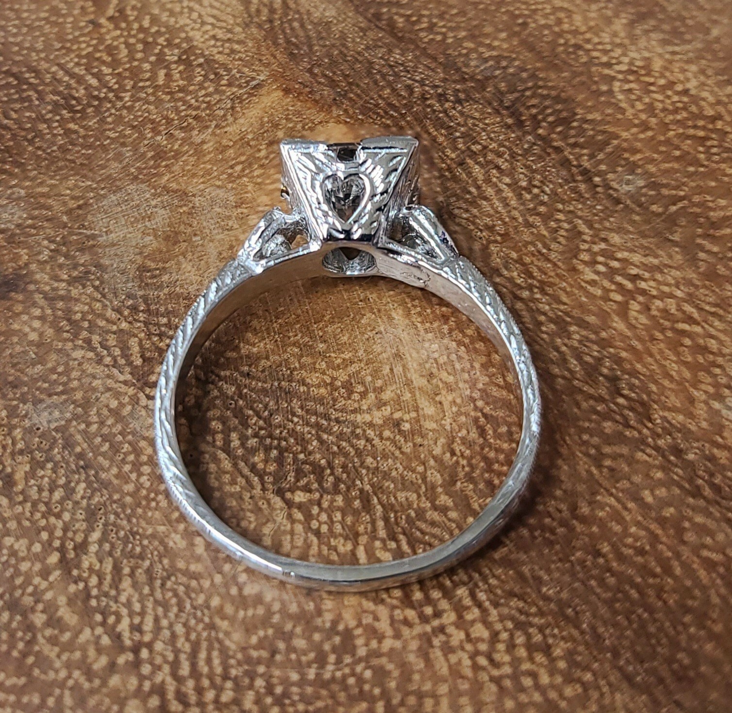 1.53ct.Platinum filigree Engagement Ring Round Natural Diamond circ 1930’s