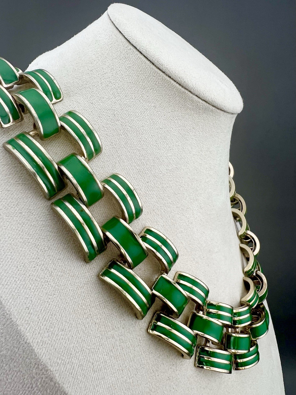 Coldwater Creek Necklace Green Enamel Link Collar Gold Tone Signed 21”
