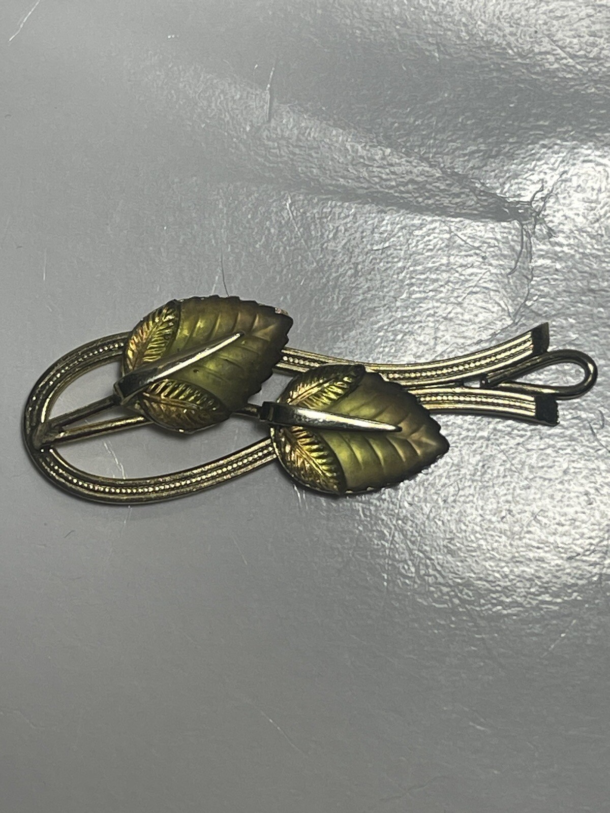 Vintage 1960’s Whiting and Davis Gold Tone Molded Glass Autumn Leaves Pendant