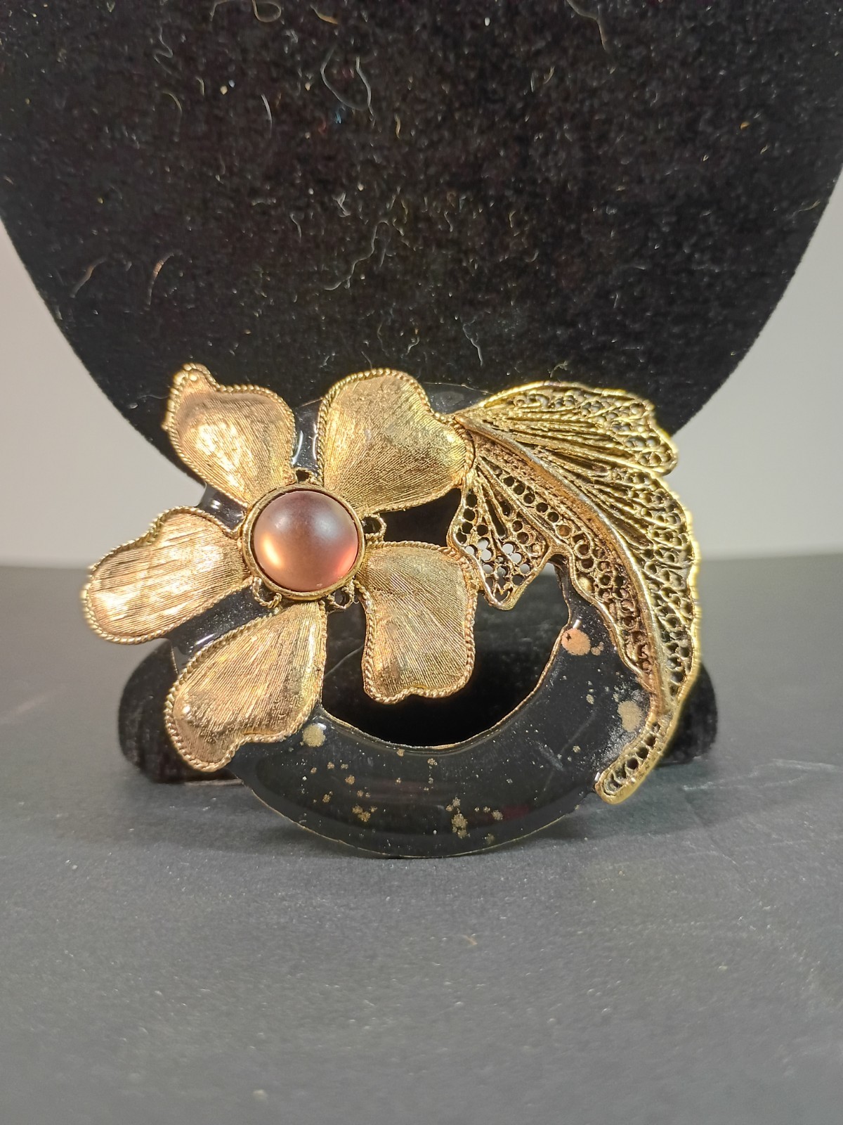 Vintage Ornate Filigree Copper Brass Mixed Metal Floral Gem Victorian Brooch