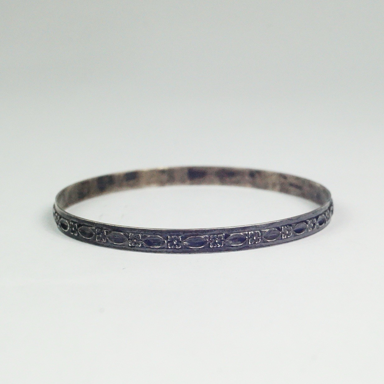 Vintage Sterling Silver 5.3 mm Floral Geometric Bangle Bracelet 7.75” 8.33 g