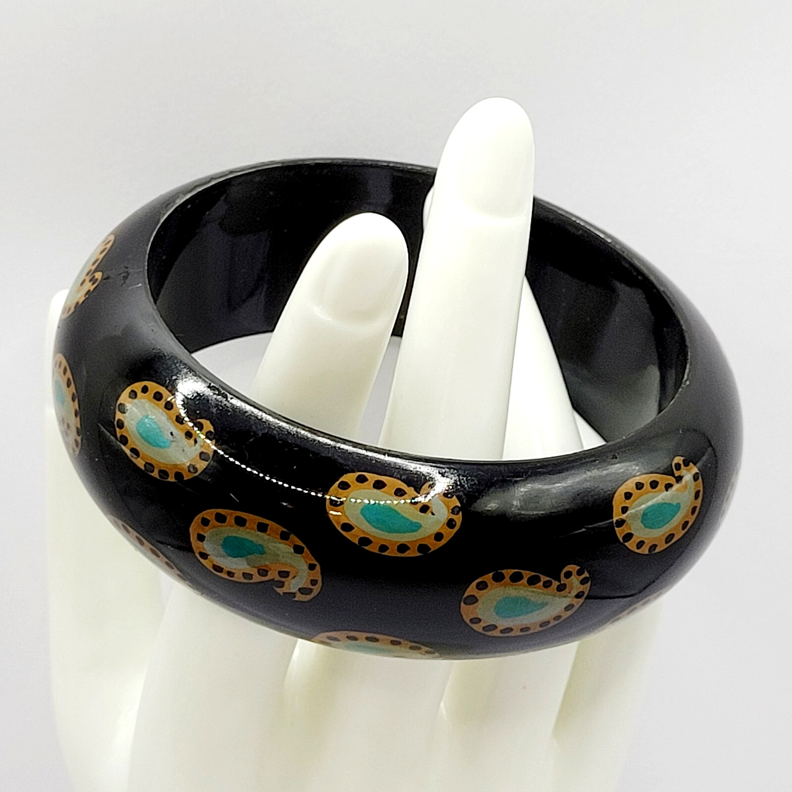 Paisley on Black Vintage Wide Chunky Vintage 1980s Acrylic Bangle Bracelet 8 In