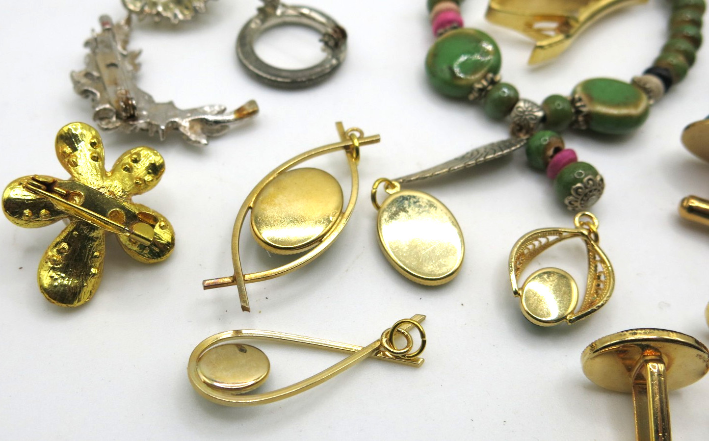 VTG Jewelry Set Lot 20pcs Pendants Brooch bracelet Cufflinks Ring Green stones
