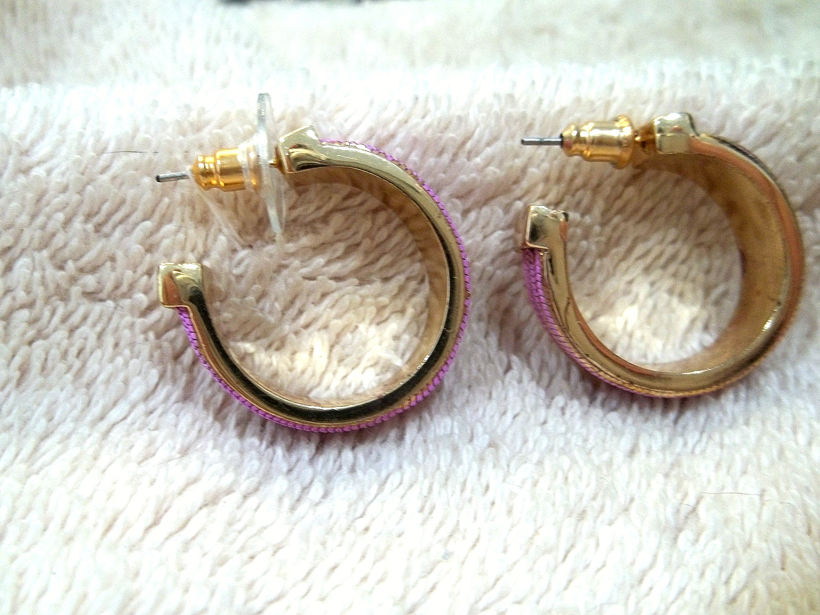 Signed SUGARFIX Pierced Hoop Earrings, Gold Tone Metal, Pink Rope Design