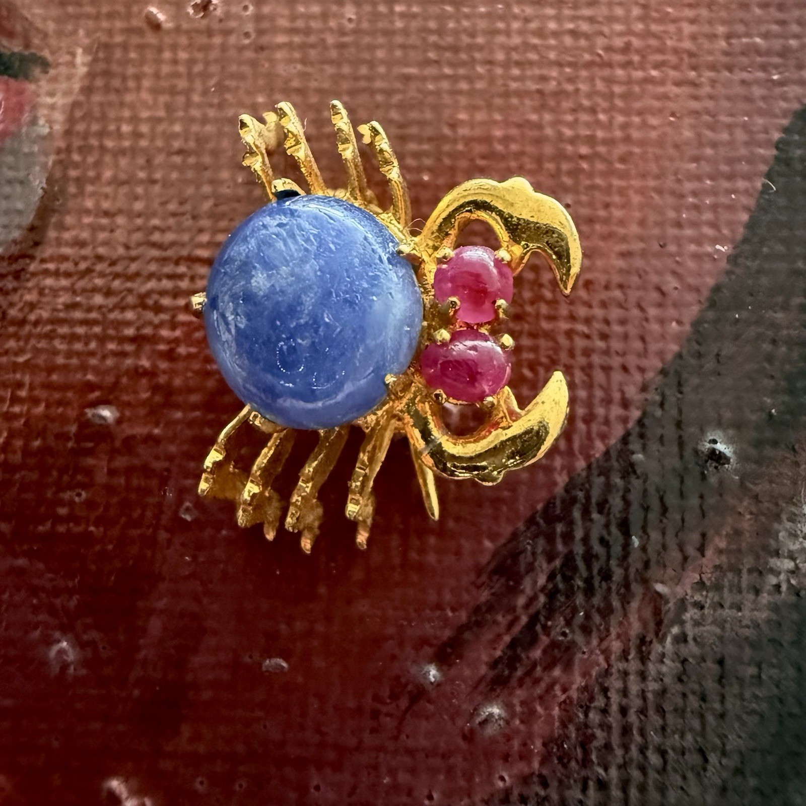 Vintage Jelly Belly Gold Plated Star Sapphire Ruby Eyes Crab C Clasp Pin Brooch