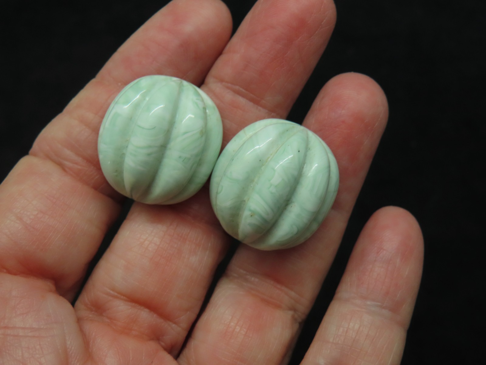 Vintage 1988 AVON “Burst of Spring” Lucite Clip Earrings
