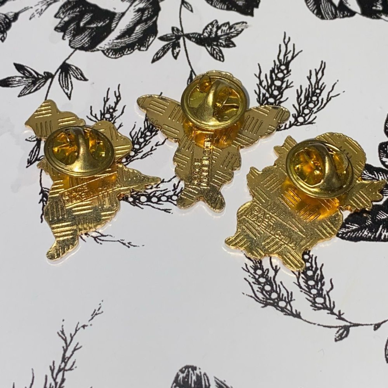 *5A collectible souvenir pins set 3 Alaskan Angel or “Alaska Native Angel pins