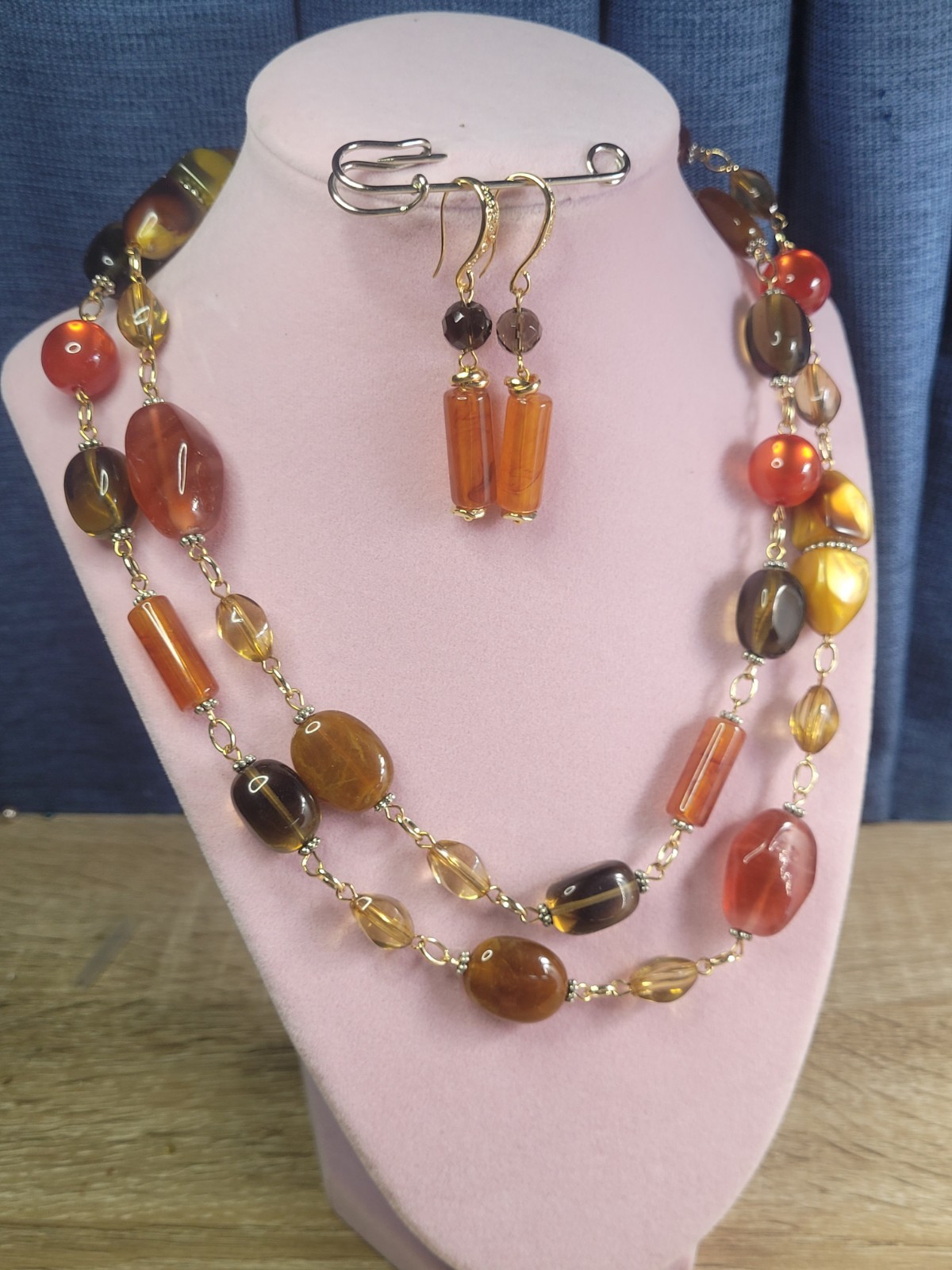 Vintage Amber Imitation Gold Honey Tone Necklace Chain Earrings Bracelet Set.