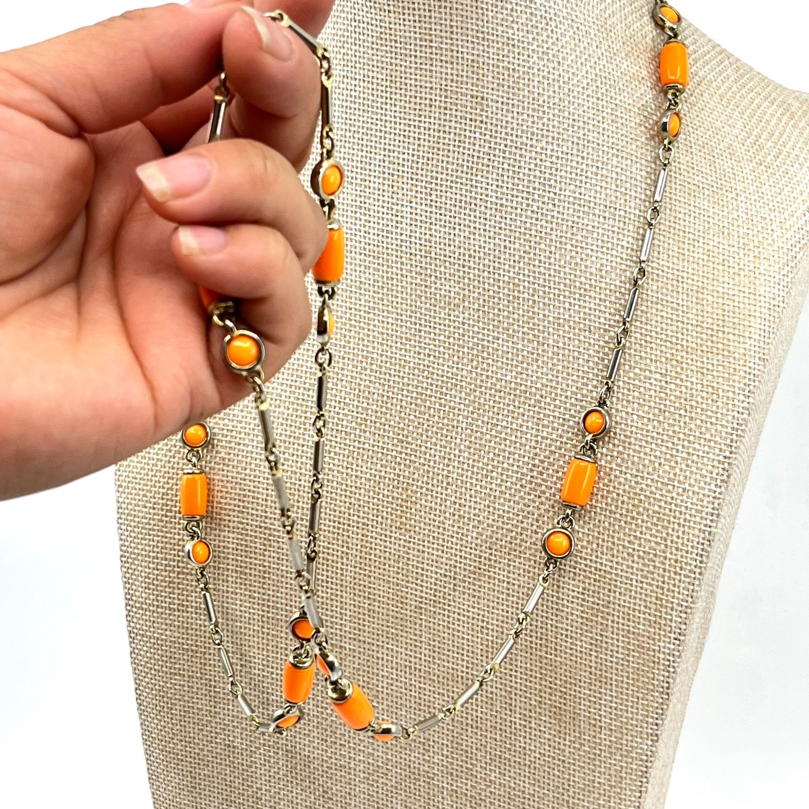 Vintage Orange Enamel Bar Link Station Necklace Silver Tone Mod 36″ Spring Ring