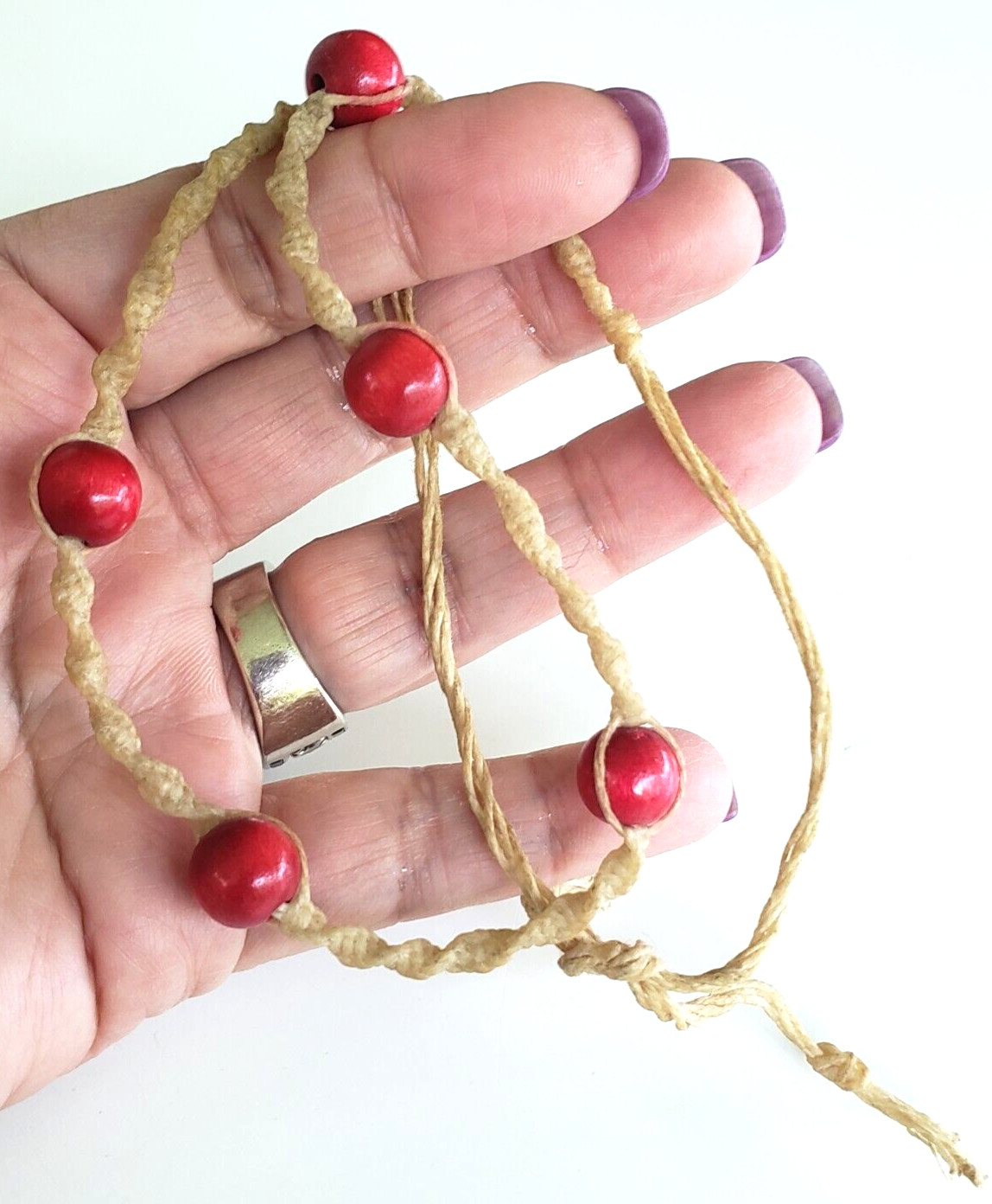 Vintage Hemp Macrame Red Wood Bead Choker Necklace 21.5″ Waxed Cord Knot Clasp