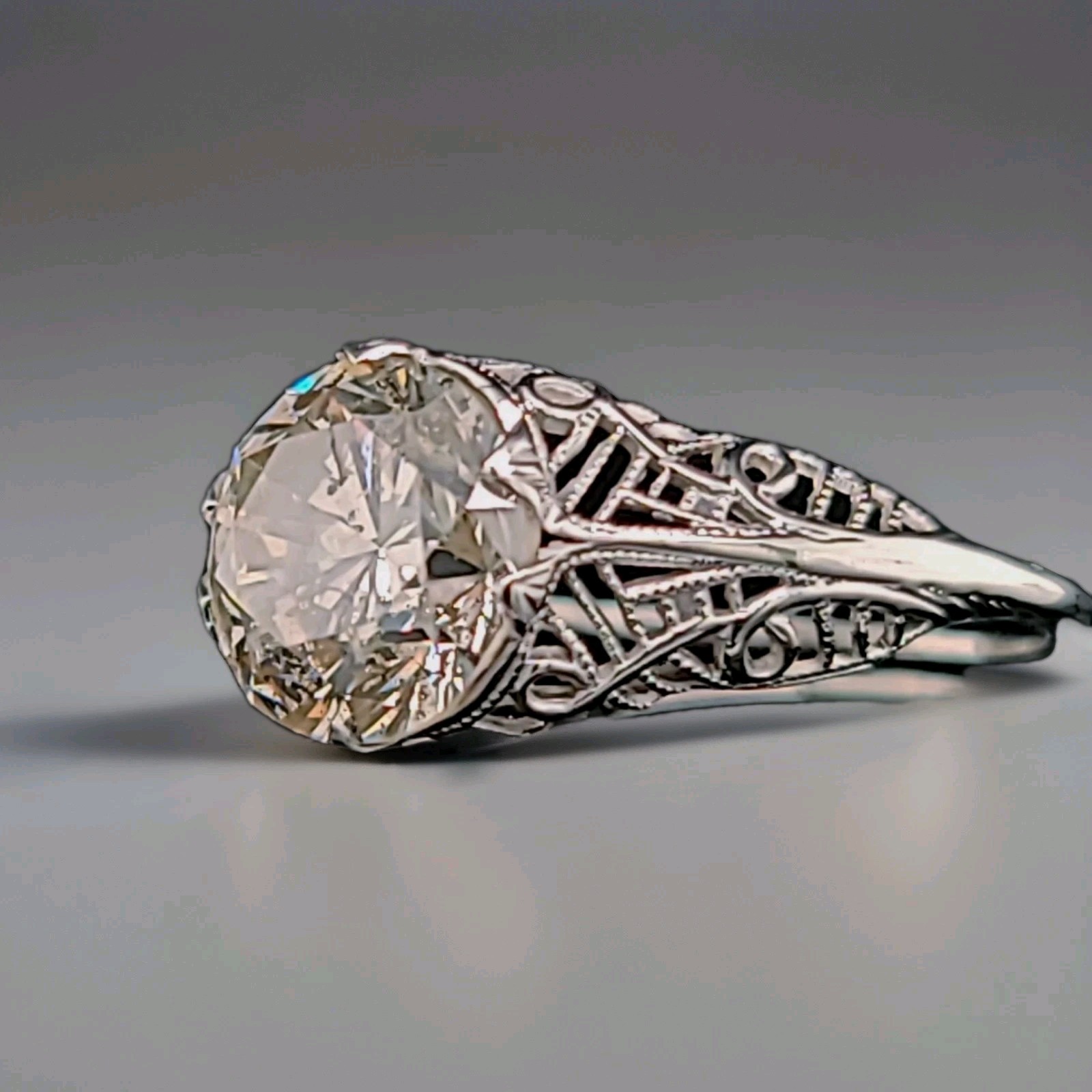 Vintage 18k White Gold Engagement Ring 2.75ct Natural Light Champagne Diamond