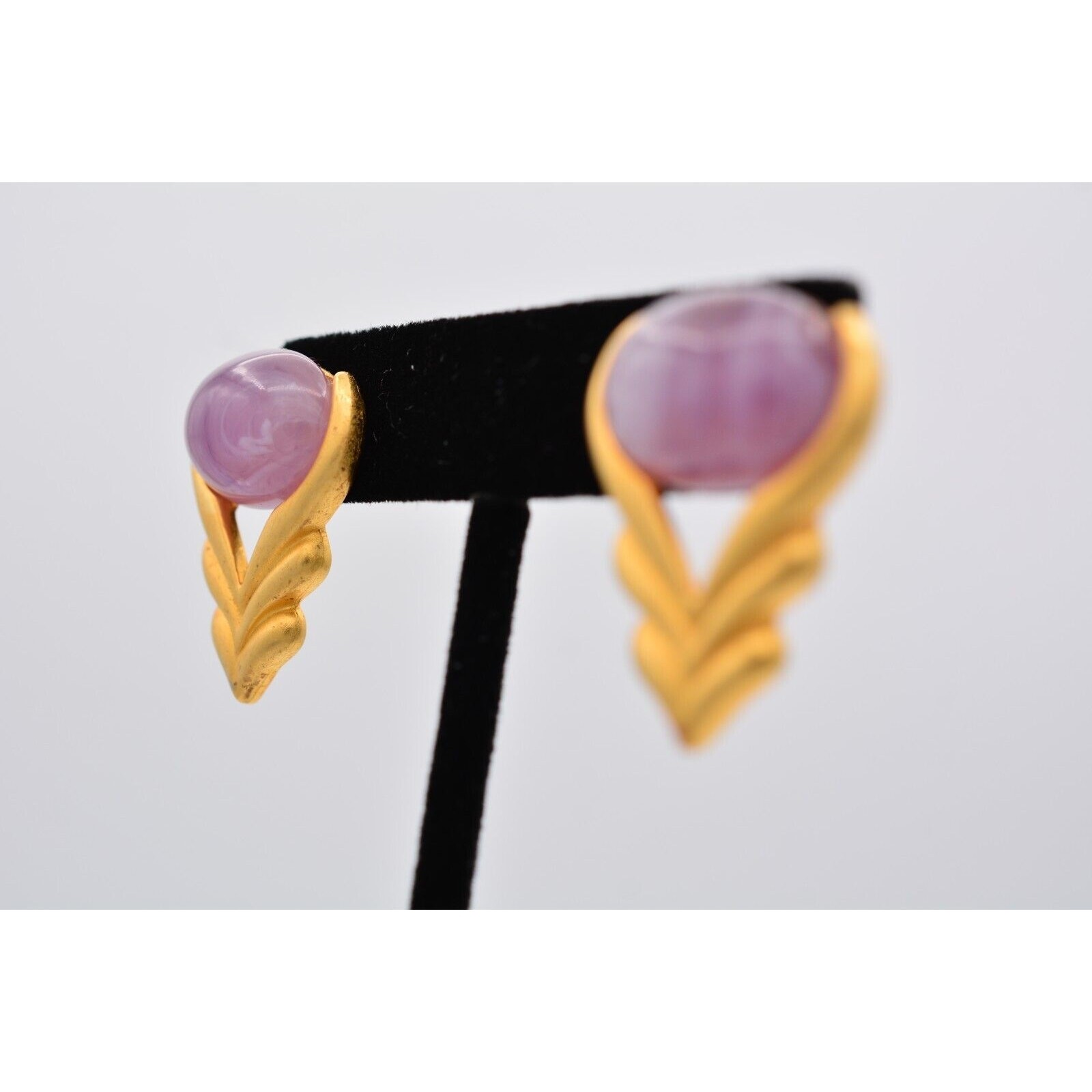 Vintage Cabochon Earrings Purple Marbled Lucite Brushed Gold Dangle Drop 90s 9L