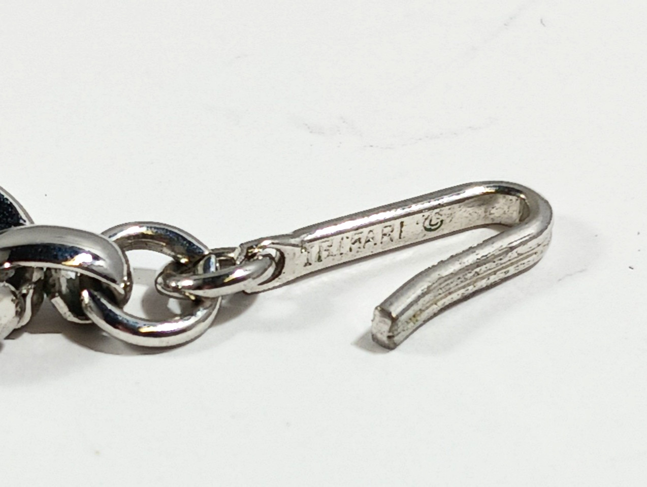 Trifari Signed Silver Collar Necklace ~ Bow Design ~ 16 inches